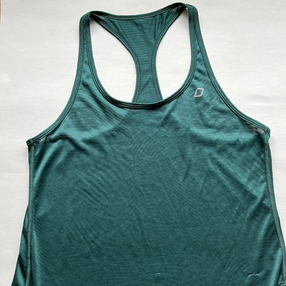 Lorna Jane Racerback Tank - Picture 2 of 10